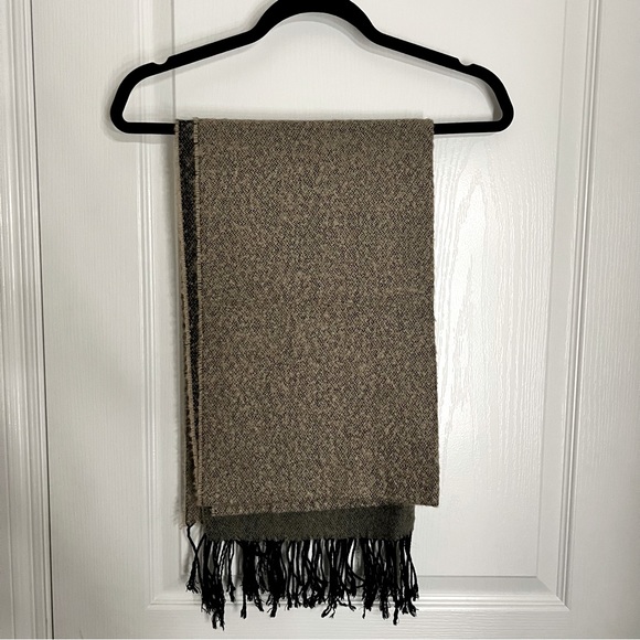 Only Wool Scarf - Picture 5 of 7